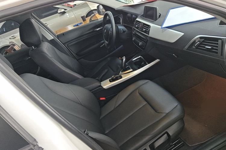 Used BMW 1 Series 2018 118i Leading Model Right Front Seat