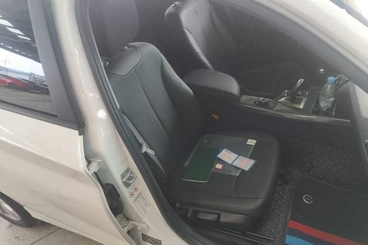 Used BMW 1 Series 2018 118i Leading Model Right Front Seat