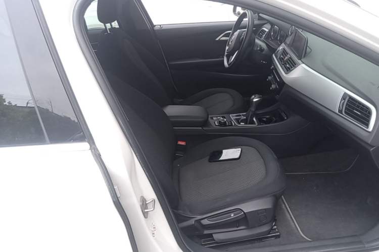 Used BMW 1 Series 2018 118i Fashion Model Right Front Seat