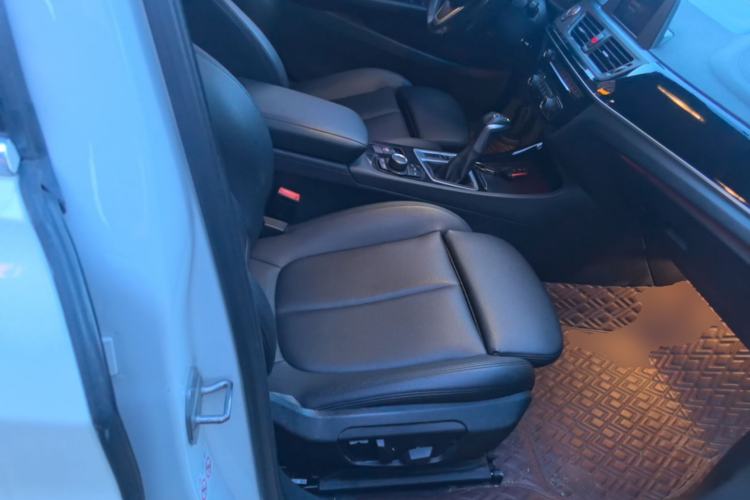 Used BMW 1 Series 2018 118i Sport Edition Right Front Seat