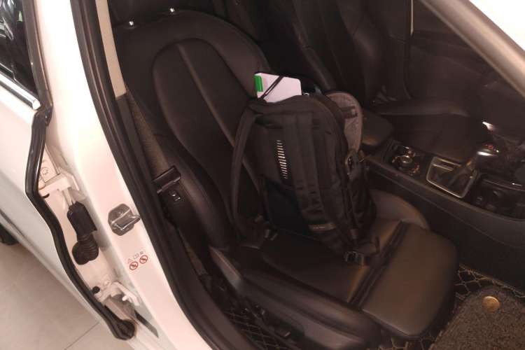 Used BMW 1 Series 2018 118i Sport Edition Right Front Seat