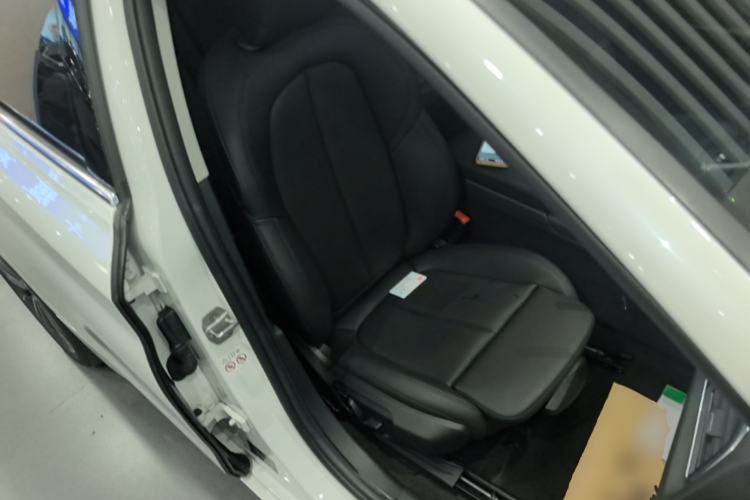 Used BMW 1 Series 2018 118i Sport Edition Right Front Seat