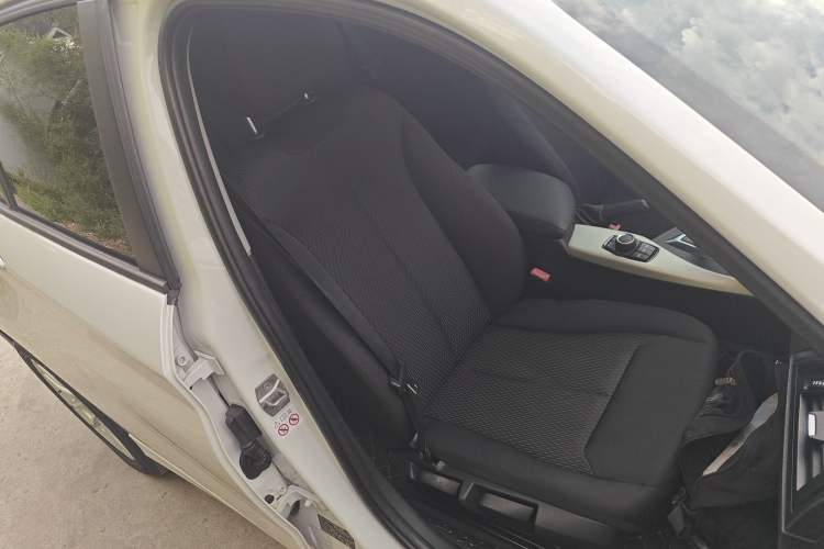Used BMW 1 Series 2018 118i Leading Model Right Front Seat