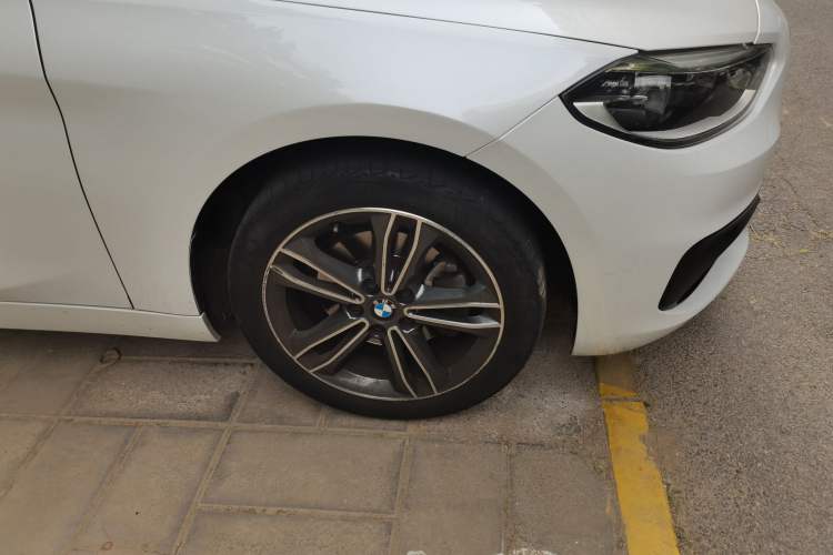 Used BMW 1 Series 2018 Facelifted 118i Sport Edition Right Front Wheel Hub
