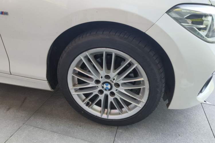 Used BMW 1 Series 2018 120i M Sport Package Right Front Wheel Hub