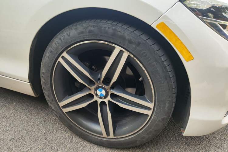 Used BMW 1 Series 2018 118i Sport Design Package Right Front Wheel Hub