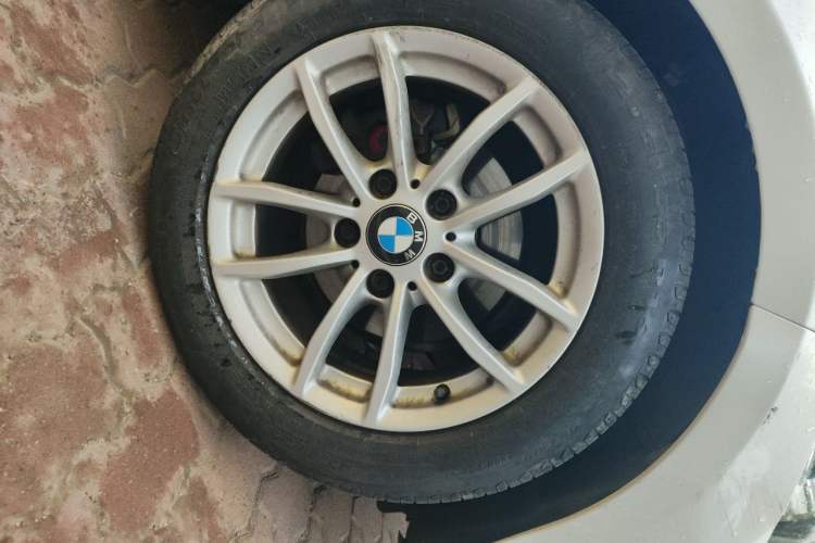 Used BMW 1 Series 2018 118i Leading Model Right Front Wheel Hub