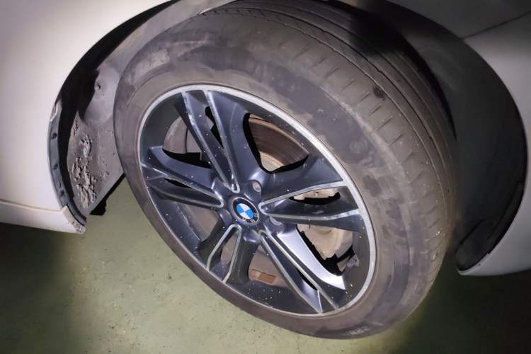 Used BMW 1 Series 2018 118i Sport Edition Right Front Wheel Hub