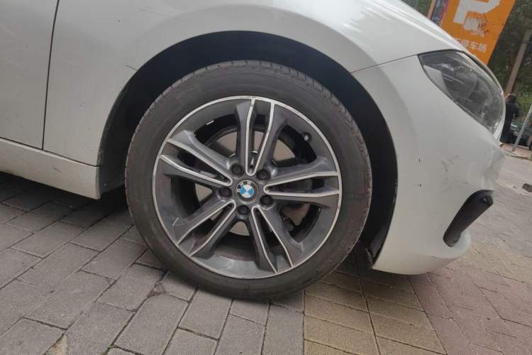 Used BMW 1 Series 2018 Facelifted 118i Sport Edition Right Front Wheel Hub