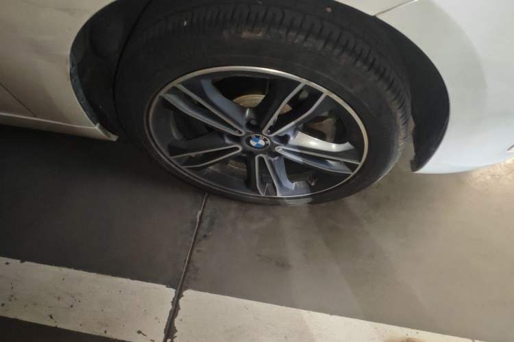 Used BMW 1 Series 2018 118i Sport Edition Right Front Wheel Hub