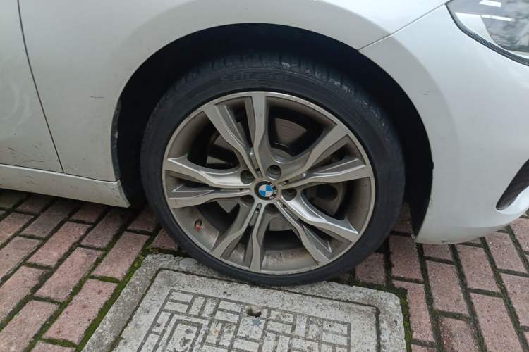 Used BMW 1 Series 2018 Restyled 120i Design Package Edition Right Front Wheel Hub