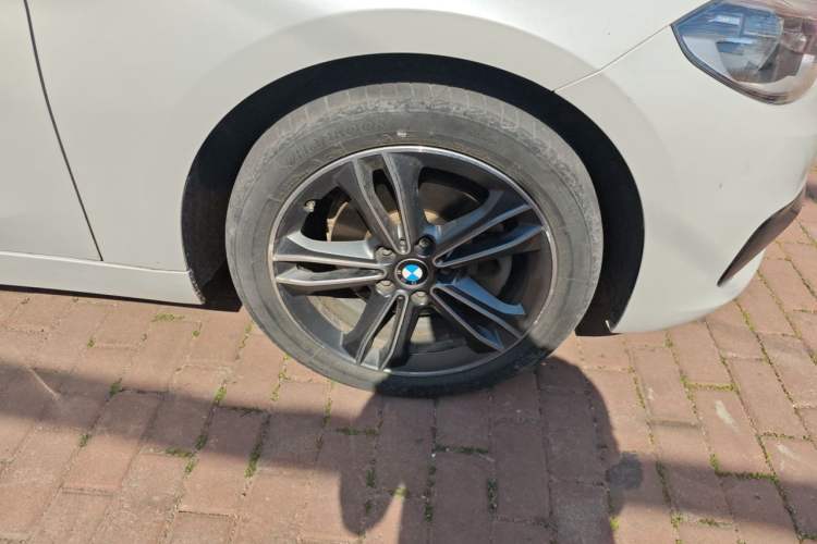 Used BMW 1 Series 2018 Facelifted 118i Sport Edition Right Front Wheel Hub