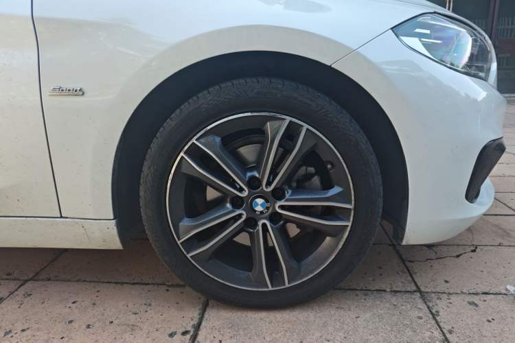 Used BMW 1 Series 2018 118i Sport Edition Right Front Wheel Hub