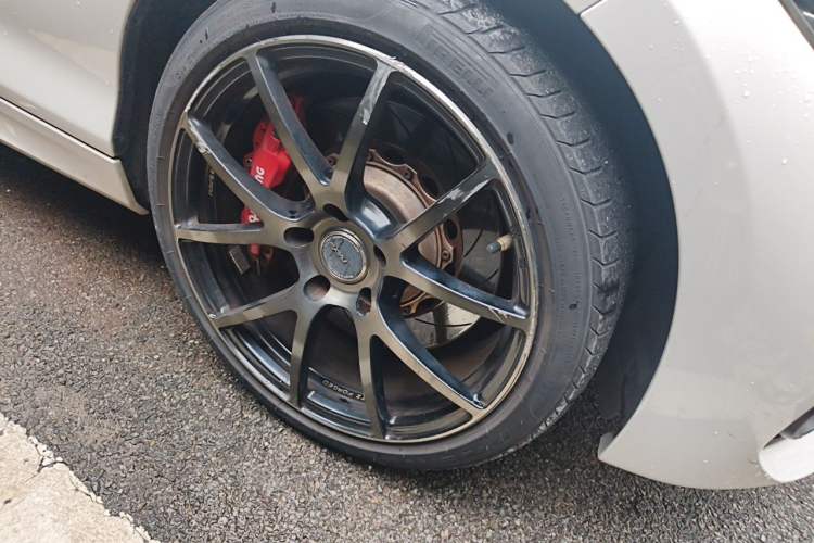 Used BMW 1 Series 2018 120i M Sport Package Right Front Wheel Hub