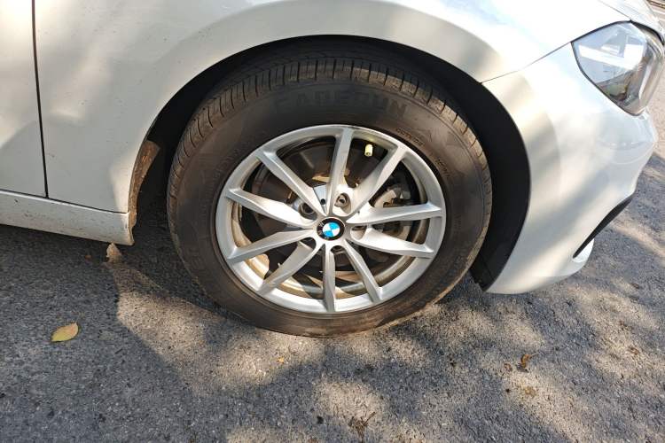 Used BMW 1 Series 2018 Revised 118i Fashion Edition Right Front Wheel Hub