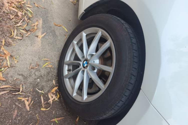 Used BMW 1 Series 2018 118i Fashion Model Right Front Wheel Hub