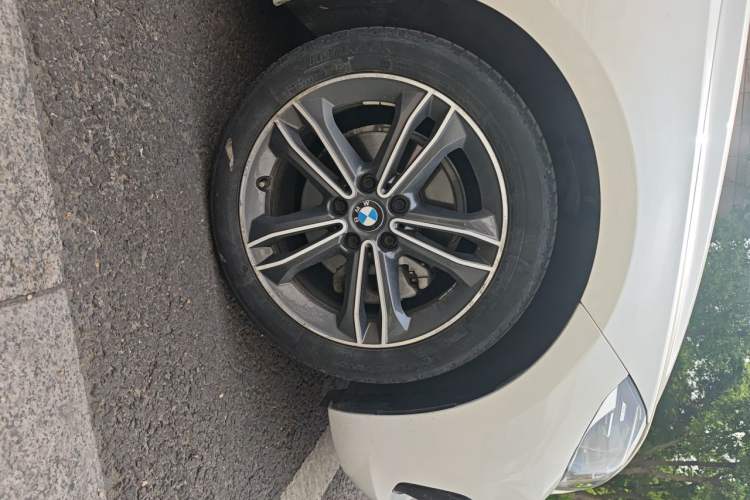 Used BMW 1 Series 2018 118i Sport Edition Right Front Wheel Hub