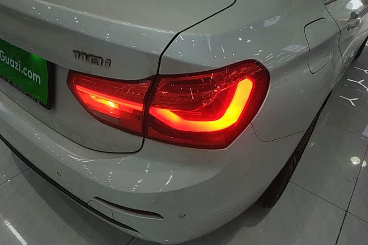 Used BMW 1 Series 2018 118i Sport Edition Right Rear Taillight