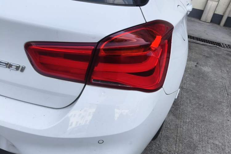 Used BMW 1 Series 2018 120i M Sport Package Right Rear Taillight