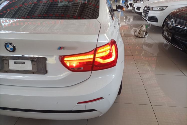 Used BMW 1 Series 2018 118i Sport Edition Right Rear Taillight
