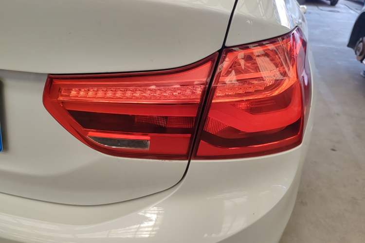 Used BMW 1 Series 2018 118i Sport Edition Right Rear Taillight