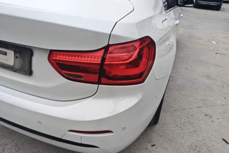 Used BMW 1 Series 2018 118i Sport Edition Right Rear Taillight