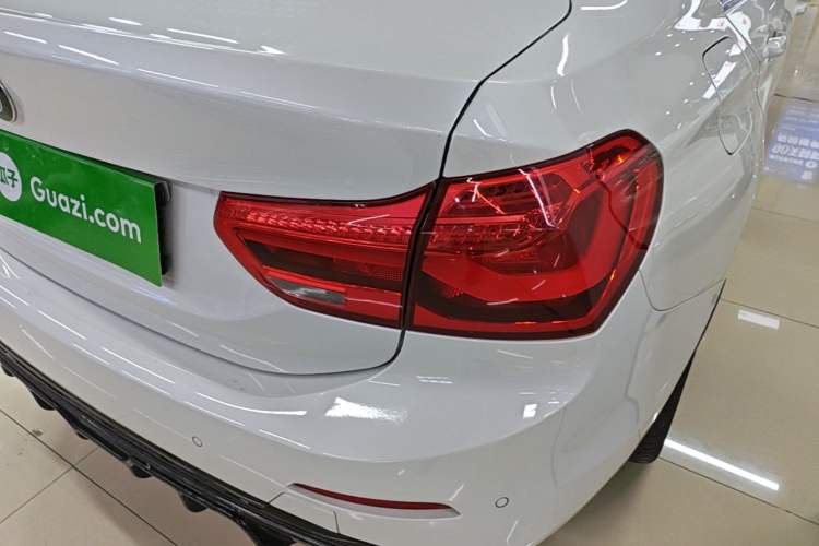 Used BMW 1 Series 2018 118i Sport Edition Right Rear Taillight