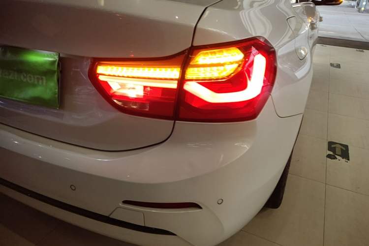Used BMW 1 Series 2018 118i Sport Edition Right Rear Taillight