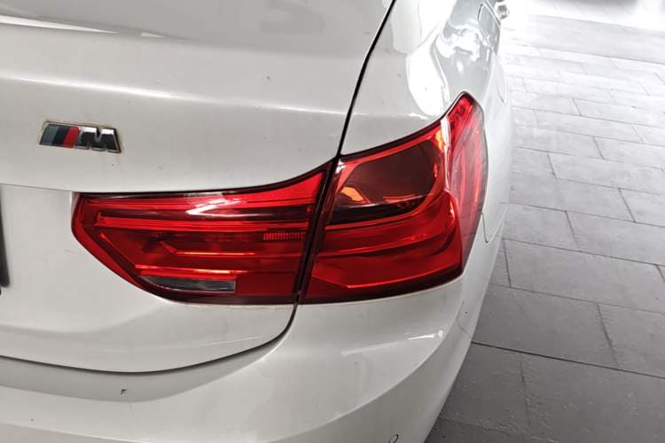 Used BMW 1 Series 2018 Revised 118i Fashion Edition Right Rear Taillight