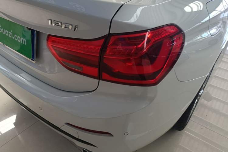 Used BMW 1 Series 2018 120i Design Package Model Right Rear Taillight