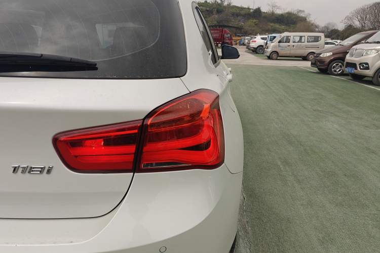 Used BMW 1 Series 2018 118i Leading Model Right Rear Taillight