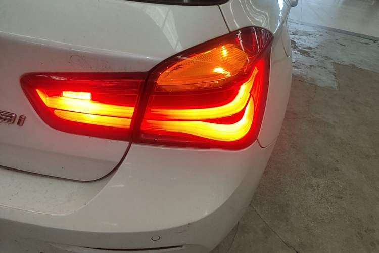 Used BMW 1 Series 2018 118i Leading Model Right Rear Taillight