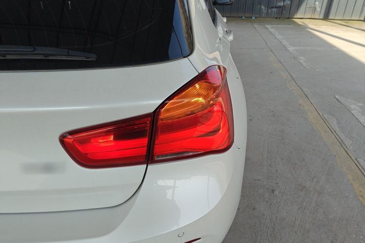 Used BMW 1 Series 2018 118i Sport Design Package Right Rear Taillight