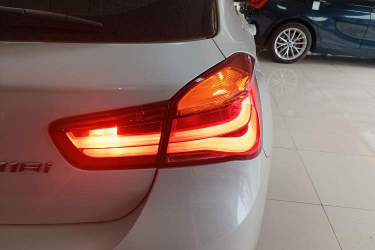 Used BMW 1 Series 2018 118i Sport Design Package Right Rear Taillight