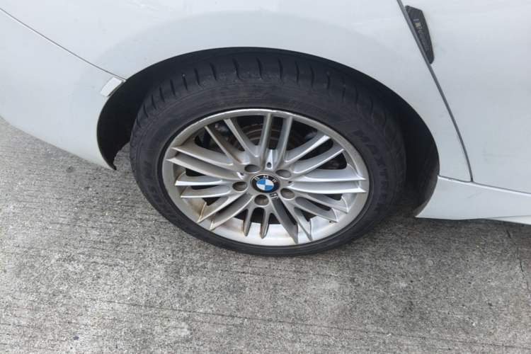 Used BMW 1 Series 2018 120i M Sport Package Right Rear Wheel Hub
