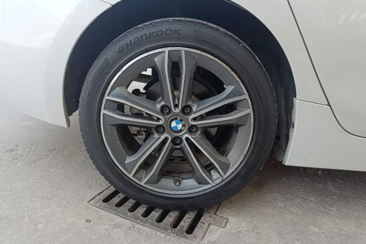 Used BMW 1 Series 2018 Facelifted 118i Sport Edition Right Rear Wheel Hub