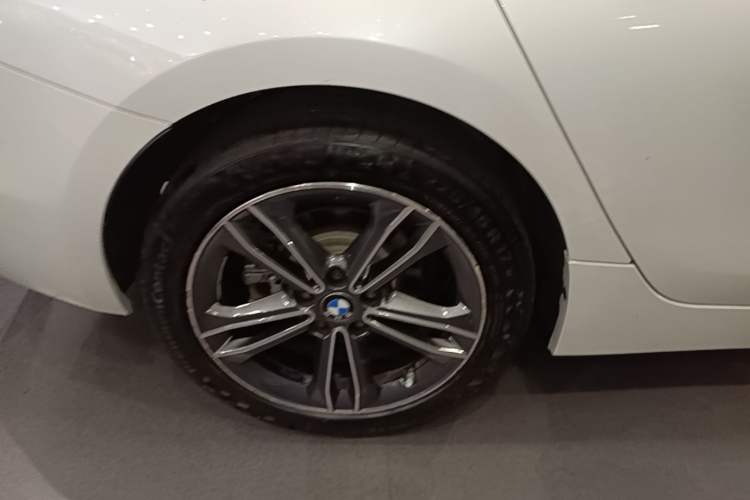 Used BMW 1 Series 2018 Facelifted 118i Sport Edition Right Rear Wheel Hub