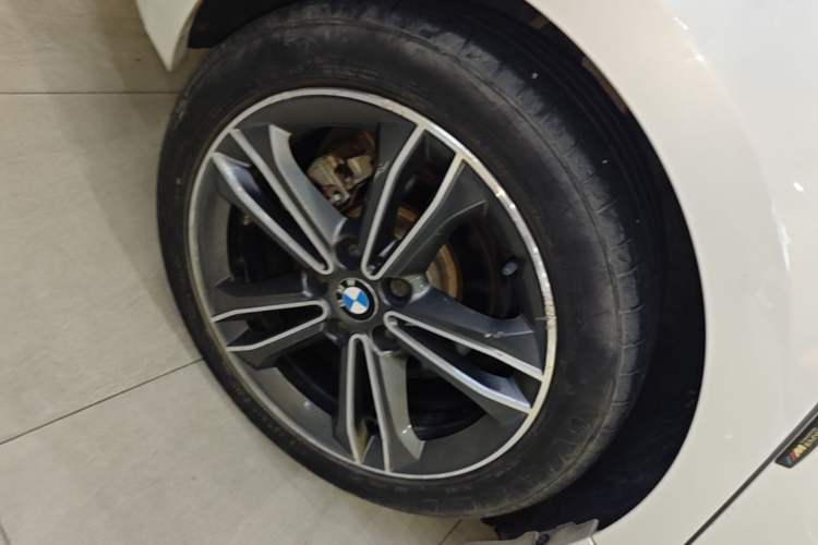 Used BMW 1 Series 2018 118i Sport Edition Right Rear Wheel Hub