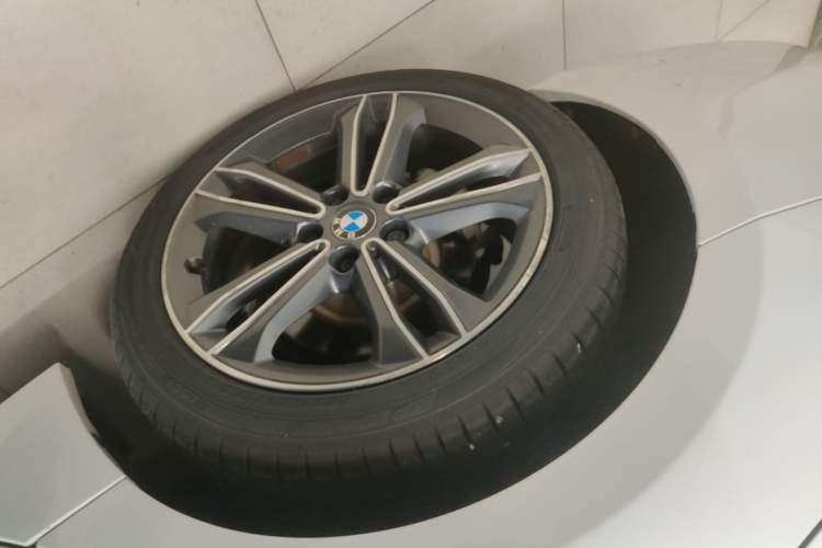 Used BMW 1 Series 2018 118i Sport Edition Right Rear Wheel Hub