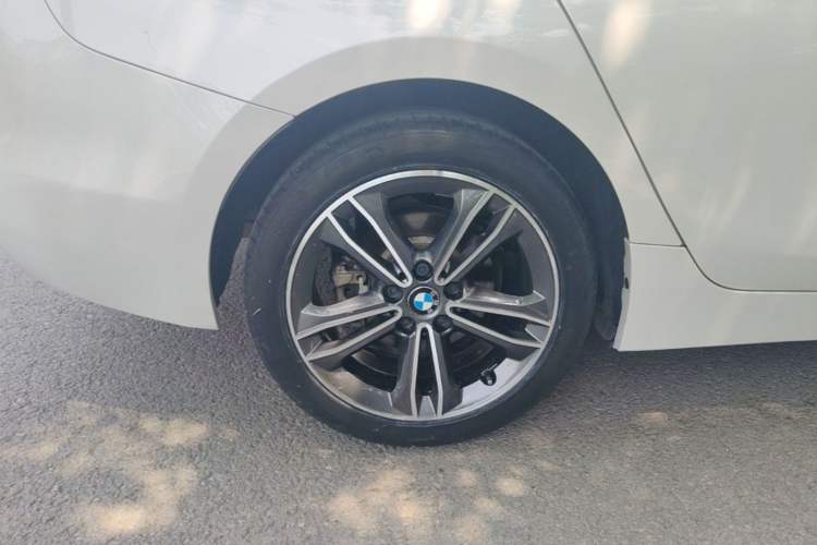 Used BMW 1 Series 2018 118i Sport Edition Right Rear Wheel Hub