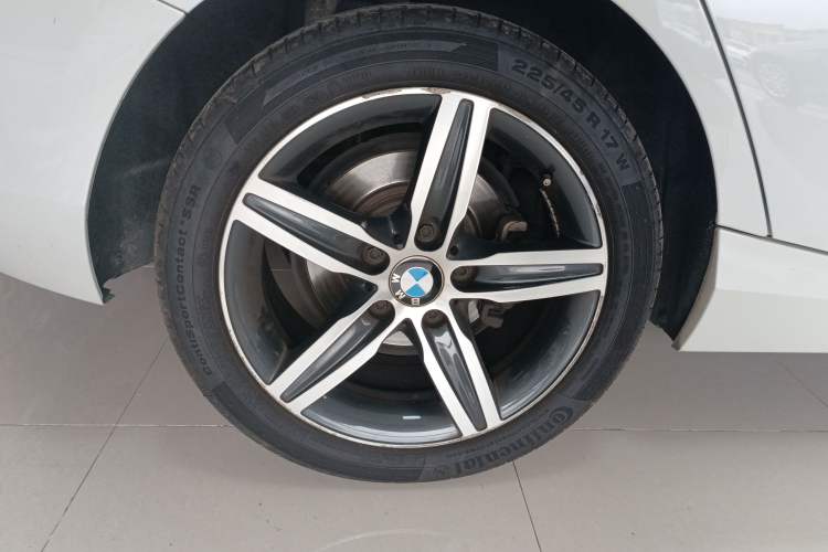 Used BMW 1 Series 2018 118i Sport Design Package Right Rear Wheel Hub