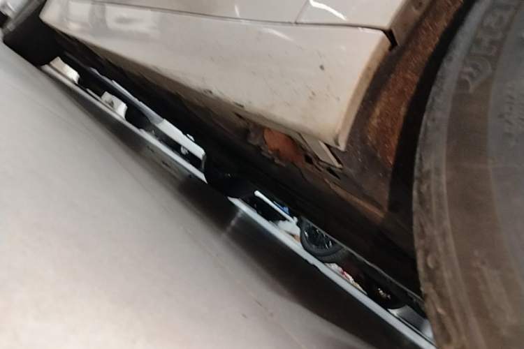 Used BMW 1 Series 2018 118i Sport Edition Right Side Sill