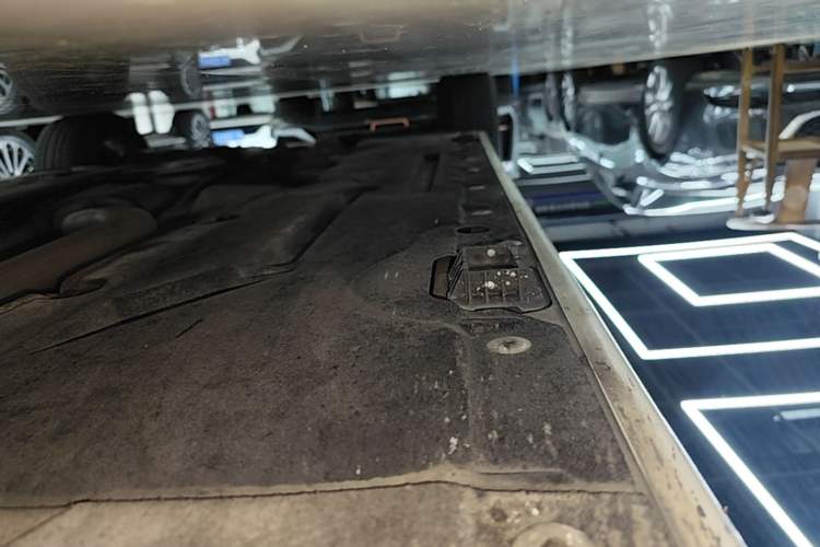 Used BMW 1 Series 2018 118i Leading Model Right Side Sill