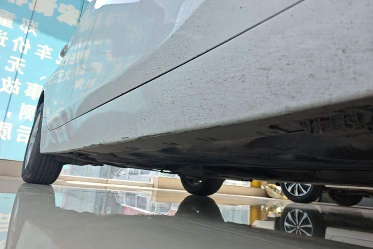 Used BMW 1 Series 2018 118i Fashion Model Right Side Sill