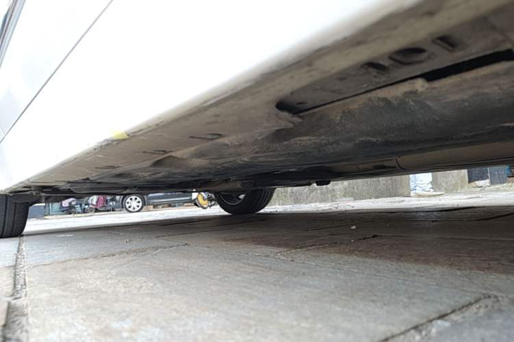 Used BMW 1 Series 2018 118i Sport Edition Right Side Sill