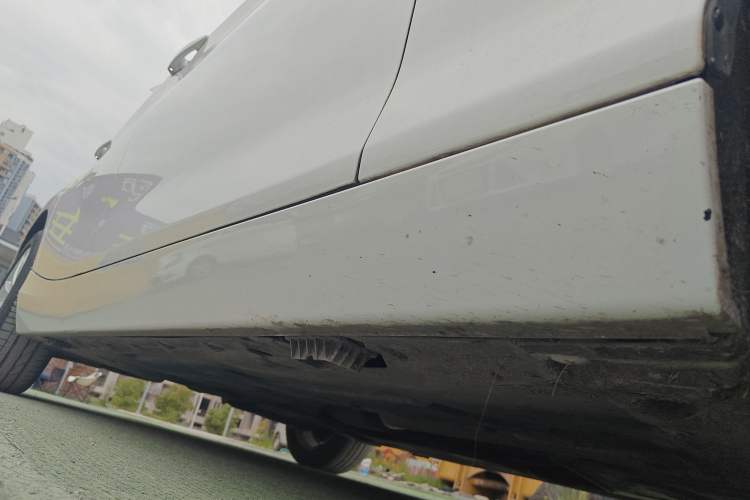 Used BMW 1 Series 2018 118i Leading Model Right Side Sill