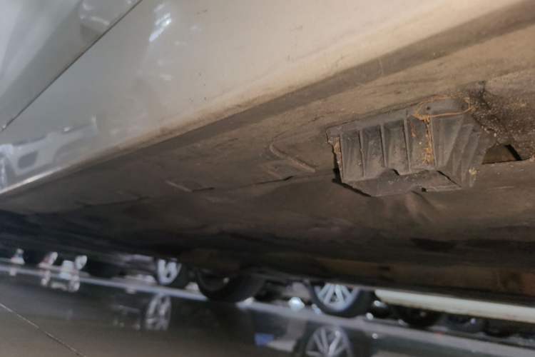 Used BMW 1 Series 2018 120i Design Package Model Right Side Sill