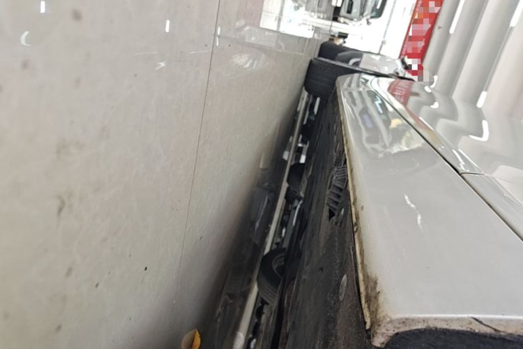 Used BMW 1 Series 2018 118i Leading Model Right Side Sill