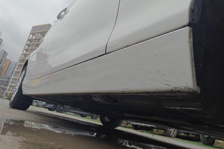 Used BMW 1 Series 2018 118i Leading Model Right Side Sill