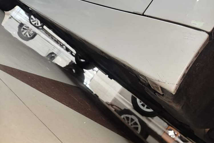 Used BMW 1 Series 2018 118i Fashion Model Right Side Sill